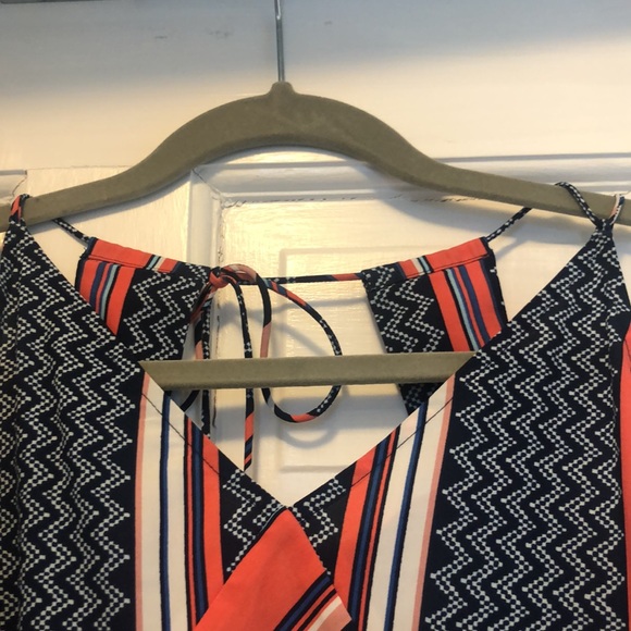 Super cute sundress - Picture 3 of 9